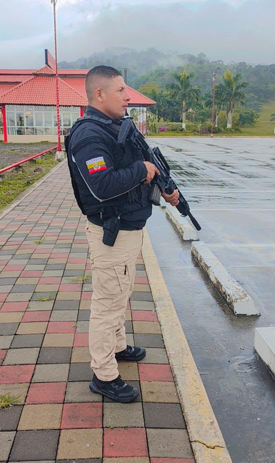 Vigilancia armada en instalaciones